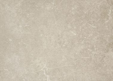 Tejas interiores de la pared del piso del cuarto de baño de las tejas de la porcelana de la teja moderna de la porcelana del absorbente del agua baja en Matte Grigio