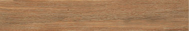 La madera mira la baldosa de madera homogénea del tablón del efecto de las tejas interiores de la porcelana